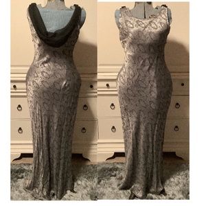 NWT ladies size 12, Harlow Nites long dress, black sash back of dress, stunning!